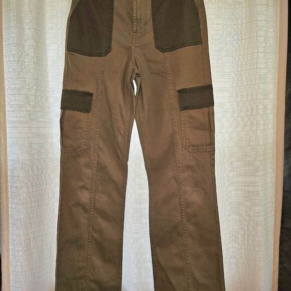 Green Cargo Pants - Picture 3 of 5